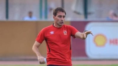 فايلر يحاضر لاعبي الأهلي ومتولي يستكمل برنامجه التأهيلي