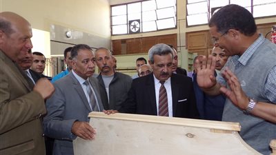 بالصور.. حصاد 15 فدان قمح تابعة لمدرسة زراعية بدمياط