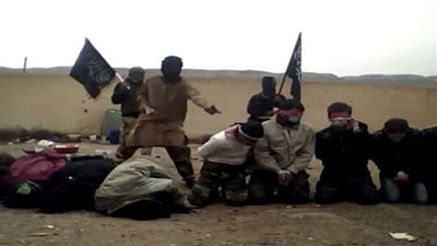 «داعش» يعدم مواطنًا ويصلبه بمدخل سرت الغربي