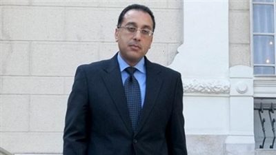 وزير الإسكان يتابع تنفيذ 7440 شقة بمشروع الأسمرات 3