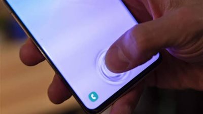 سامسونج تحل مشكلة بصمة الأصابع في هواتف جالاكسي