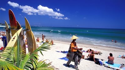 طفل أسترالي جريء هرب إلى بالي بعد شجار مع والدته