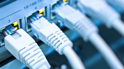 أهالي الوادى الجديد يطالبون وزير الاتصالات بتعويضهم عن انقطاع الإنترنت