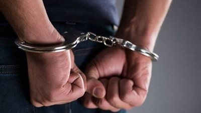 ضبط 23 هاربا من تنفيذ أحكام وتحرير 109 مخالفات مرورية بمطار القاهرة