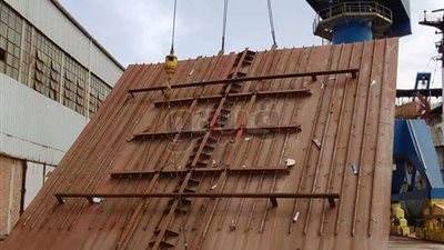 10 صور ترصد تنفيذ أول بلوكين لكوبري الشط العائم في بورسعيد