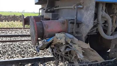 القبض على سائق السيارة المتسبب في حادث قطار الأقصر