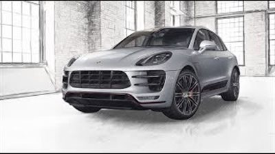 بورش تخصص أماكن لكتابة العبارات على السيارات (فيديو)