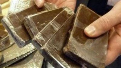 حبس عاطل يروج لمخدر 