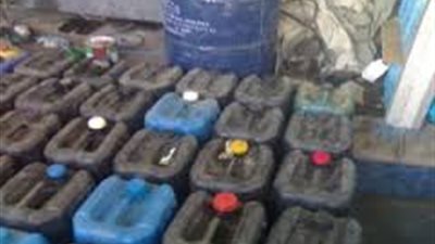 «تموين المنيا» تصادر نصف طن بنزين قبل بيعه بالسوق السوداء