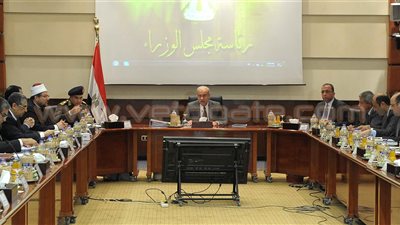 بالصور.. بدء اجتماع مجلس الوزراء لبحث الأوضاع الأمنية والاقتصادية