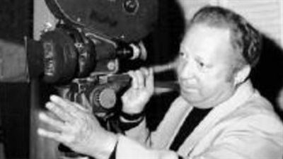 عاطف سالم لـ«دار الإفتاء»: قُبلة التمثيل في رمضان حرام أم حلال