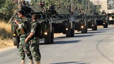 الجيش اللبناني يوقف عشرة أشخاص يشتبه في انتمائهم لتنظيمات متشددة