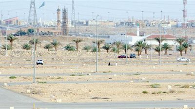 المطورون العقاريون: فرق العملة وراء انخفاض أسعار الأراضي في مصر.. فتح الله فوزي: «200 دولار تكلفة سعر المتر في مصر و500 في الخارج».. شعبان غانم: «ضعف الخدمات دفعنا للاتجاه للخارج»