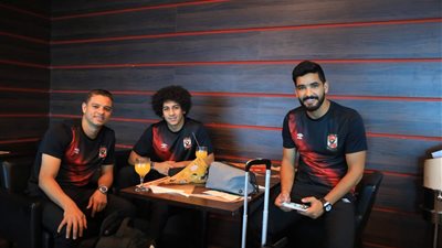 بعثة الأهلي تصل الإمارات