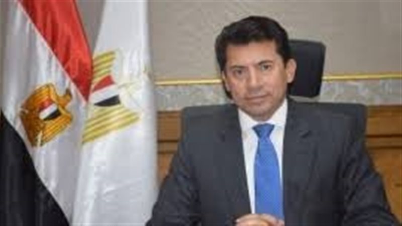  الدكتور أشرف صبحى،