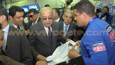 أيمن عبد التواب يكتب: مصر تقتحم المستقبل بـ«الأندر وير»!.. شريف إسماعيل يسير على خطى «هشام قنديل».. احتفالية بـ«القوى العاملة» لتسليم «8 عقود عمل للسائقين».. وو