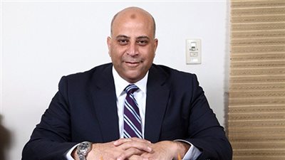 غلاب: طرح شركات القوات المسلحة بالبورصة ينعش السوق ويعيد الثقة ببرنامج الطروحات