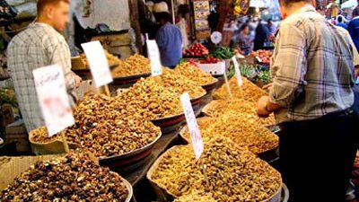 الأسواق تستقبل رمضان بارتفاع الأسعار.. «القصابين» تحذر من زيادة جديدة في سعر اللحوم.. «المواد الغذائية»: الركود يضرب المنتجات.. وخبراء يطالبون بترشيد الاستهلاك