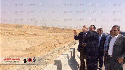 ‏‫وزير الإسكان يتفقد موقع العاصمة الإدارية الجديدة