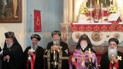 بالصور.. 5 مشاهد في زيارة البابا «تواضروس» للبنان.. «بطريرك الكرازة» يصلي على أرواح شهداء الإبادة الأرمينية.. يشارك في تقديس الميرون.. يزور متحف آرام بزكيان لأيتام المذبحة.. ويؤكد: