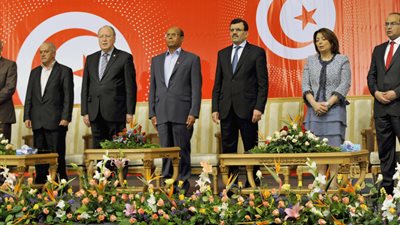 بدء جلسات الحوار الوطني في تونس غدًا.. والمظاهرات بديلًا حال الفشل