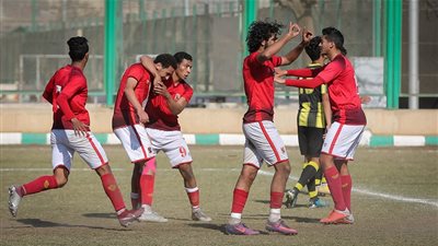 الإسماعيلي يستدرج الأهلي في دوري الجمهورية 2001