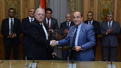 وزيرا الإنتاج الحربي والتعليم يوقعان مذكرة تفاهم في تصنيع الحواسيب الآلية