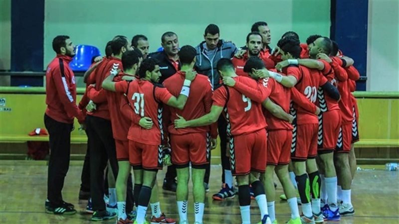 الأهلي يواجه المعادي
