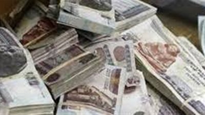 حبس 3 عمال لاتهامهم بسرقة 10 آلاف حقيبة مدرسية من مخزن بالنزهة