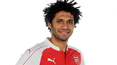 «النني» يقود كتيبة أرسنال في موقعة برشلونة بدوري الأبطال