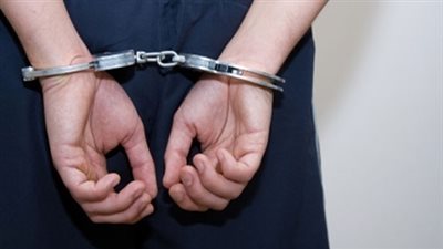 ضبط عاطل بحوزته بانجو وسلاحا ناريا بالقليوبية