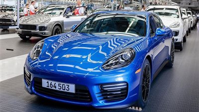 بورش الألمانية تكشف عن سيارتها الرياضية المعدلة