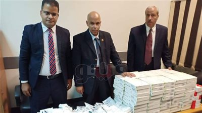 إحباط محاولة تهريب 46 كيلو مستلزمات لجراحة الأسنان بمطار القاهرة (صور)