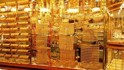 الذهب قرب أقل سعر في 5 سنوات بفعل صعود الدولار وعوائد السندات