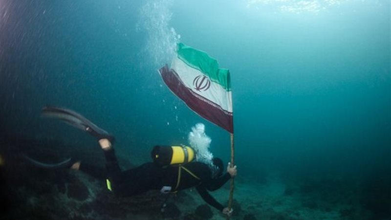علم الايران 