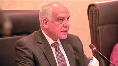 محافظ الجيزة: إزالة عقار مائل يمثل خطورة على السكان بالدقي