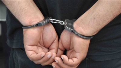 ضبط عاطل لسرقته 25 ألف جنيه من شقة جارته في الشرابية