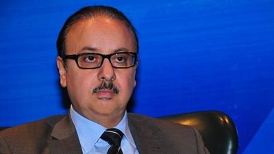 وزير الاتصالات يتفقد مكاتب بريد الإسكندرية