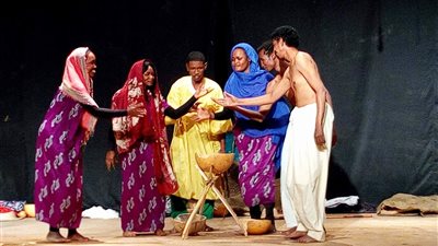 مسرح عرائس بمستشفي مجدي يعقوب وورش عمل بقصر ثقافة أسوان (صور)