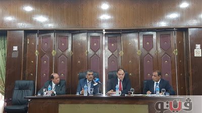 خطة تطوير شركات حليج الأقطان في اجتماع لجنة الصناعة بالبرلمان