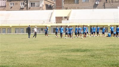 الألومنيوم يؤدي المران على ملعب الشعب بالأقصر قبل لقاء طلائع الجيش