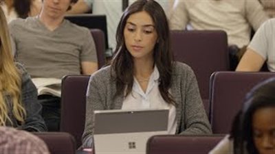 بالفيديو.. مقطع دعائي لمايكروسوفت يكشف إمكانيات «Surface 3» للطلبة