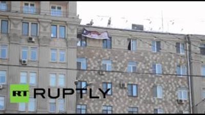 بالفيديو.. متظاهرون يلجئون لـ«حكمة القرود» ضد «أوباما»