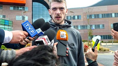 شرطة بريطانيا تطوق مستشفى هدد مؤيدي الطفل «ايفانز» بحرقها (صور)