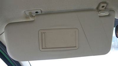 حل سريع لتصليح «حاجب الشمس سيارتك» دون مركز صيانة