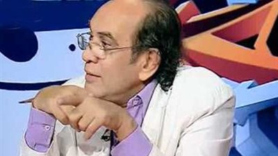 وصول منير مكرم لتقديم التعازي لأسرة خليل مرسي