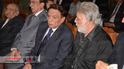 بالصور.. عادل إمام والقطان وصبري والشرقاوي في عزاء سعيد صالح