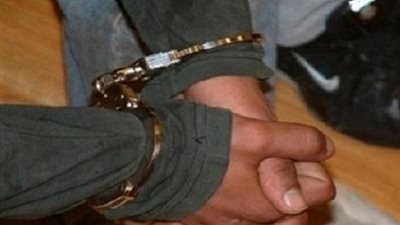 ضبط 24 متهما بحوزتهم أسلحة نارية ومخدرات في الجيزة