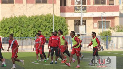 بالصور.. الرجاء يتدرب وسط جماهيره استعدادا للبلدية