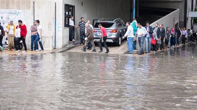 وزير التنمية المحلية: كل دول العالم تتعرض للسيول والتجمع لم تغرق